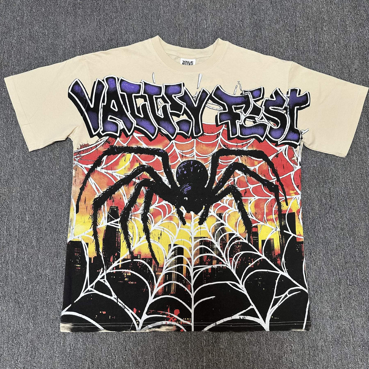 VALE USA Spider Web Graphic Short-Sleeve T-Shirt