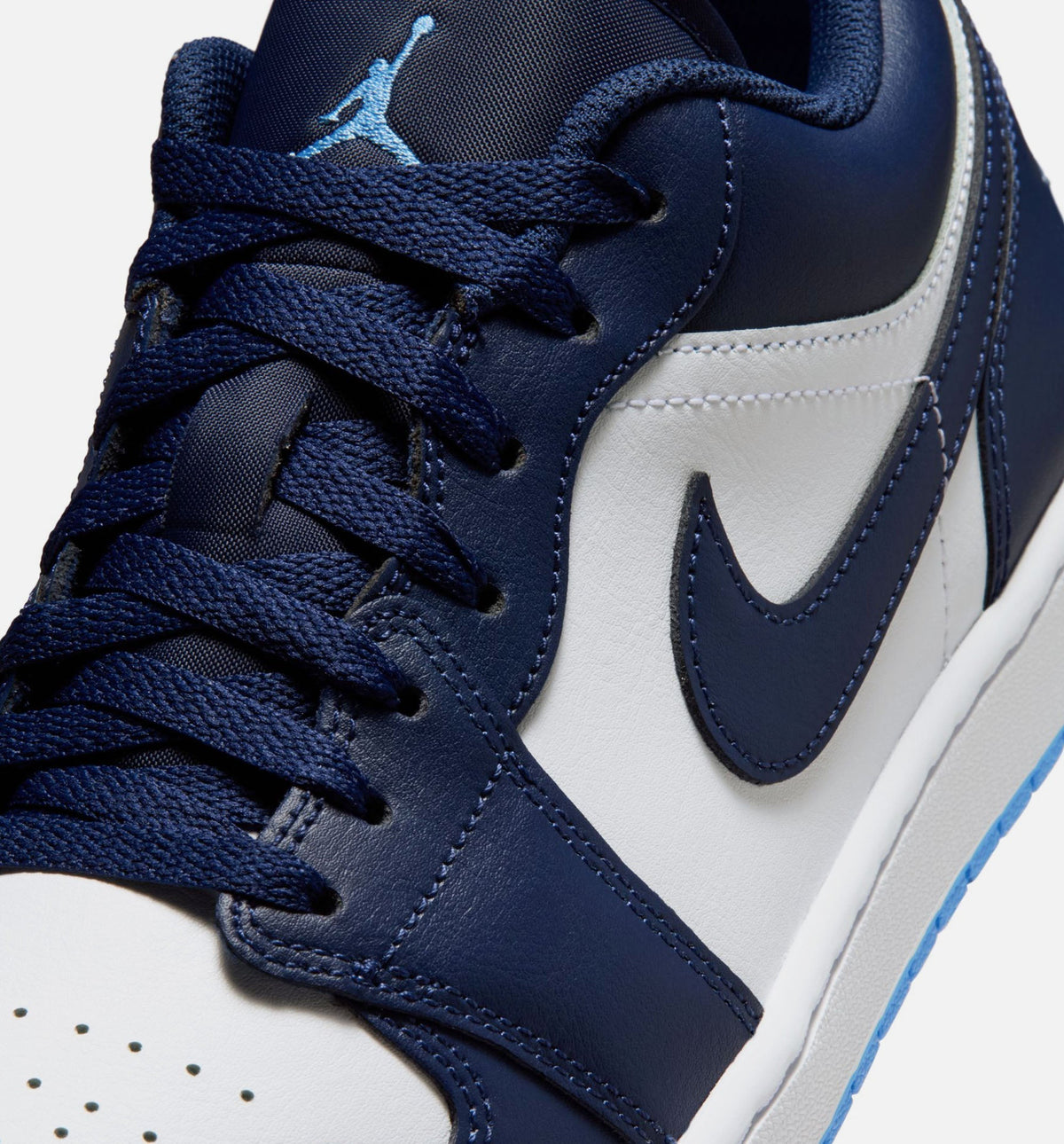 Air Jordan 1 Low – Men's Lifestyle Shoe in Midnight Navy/University Blue/White